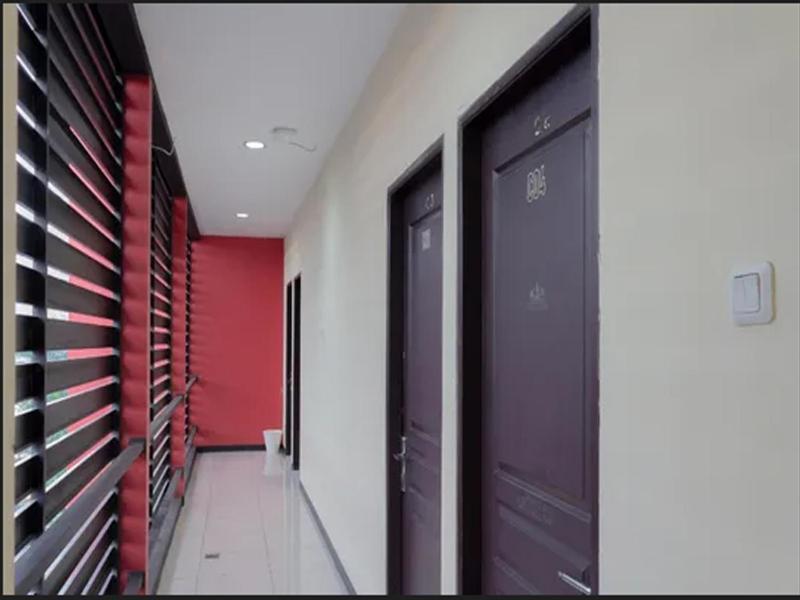 Guest House Permata Tawakal Jakarta Buitenkant foto